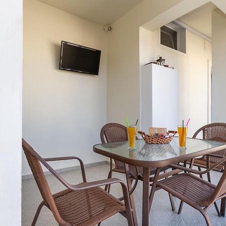 شقة Liros House نافبكْتوس المظهر الخارجي الصورة