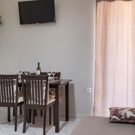 شقة Liros House نافبكْتوس المظهر الخارجي الصورة