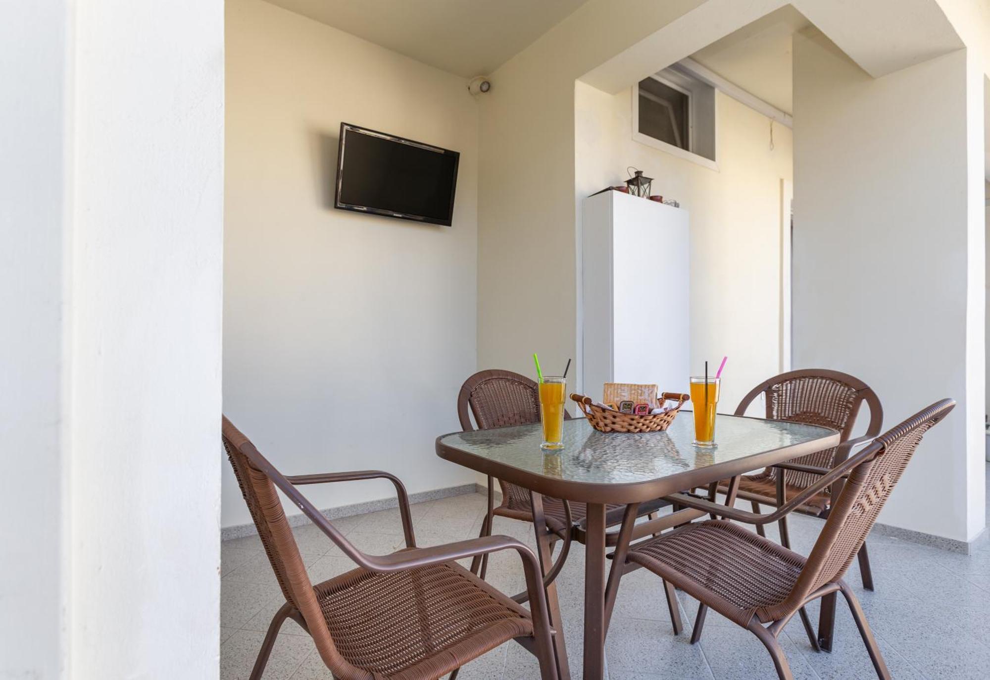 شقة Liros House نافبكْتوس المظهر الخارجي الصورة